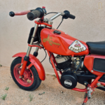 Moto d'enfant à moteur thermique - Cylindrée 49 x 49 avec inscription Condor