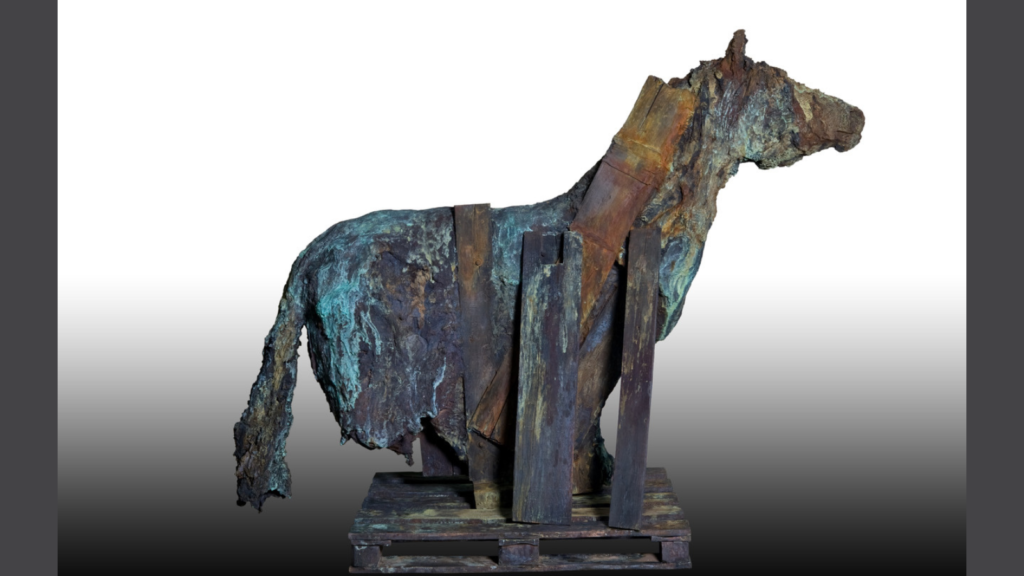 cheval en bronze sculpté de l'artiste Michel Wohlfahrt