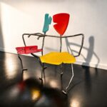 Fauteuil Duo en métal multicolore signé Gérard Coquelin alias Coco, mobilier d’artiste contemporain au design original.